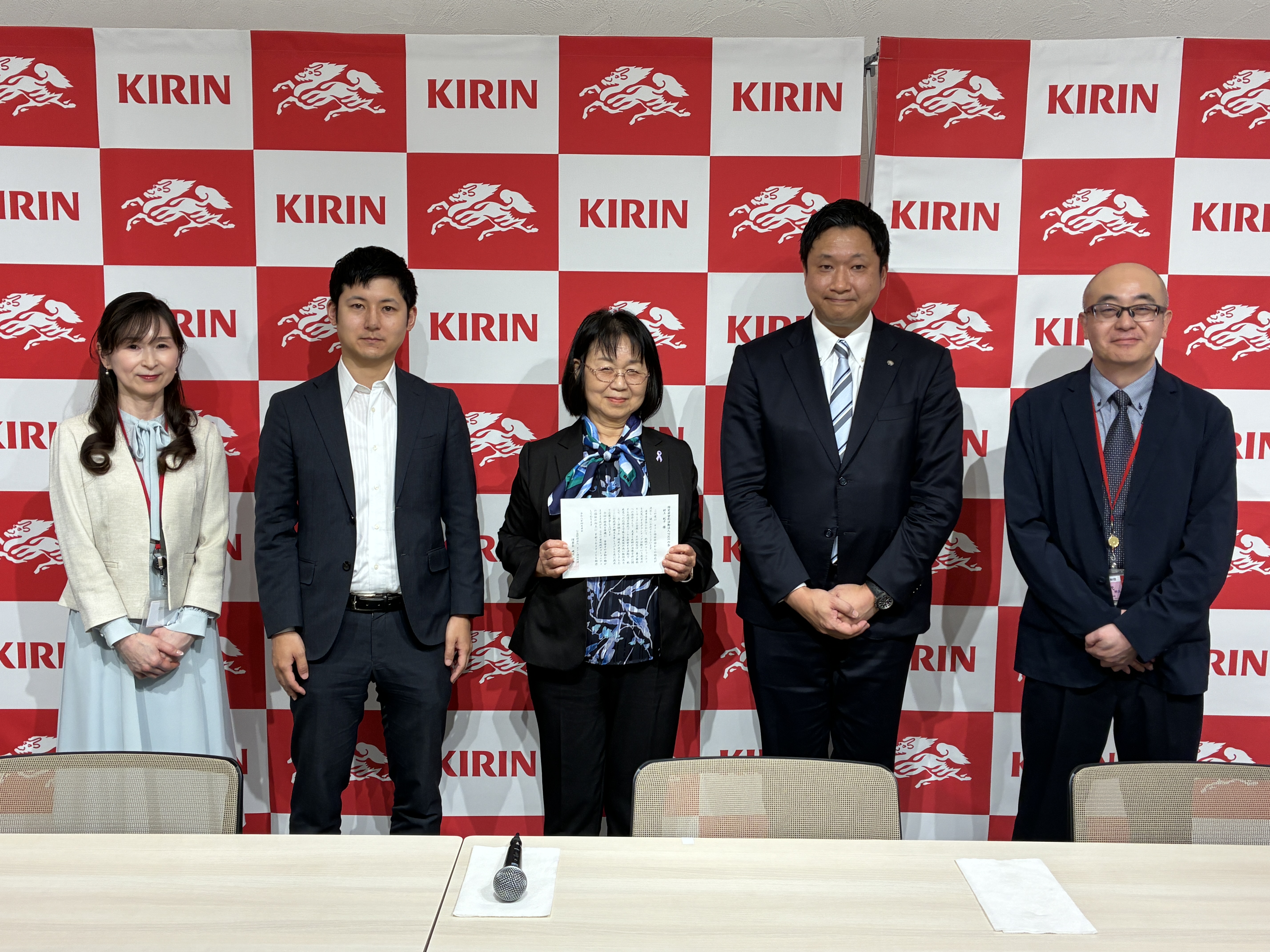 キリン・福祉のちから開拓事業　令和８年度贈呈式の様子 特定非営利活動法人　PAHの会